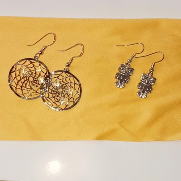 Source Unknown Jewelry - Spider web and Owl Earrings Set